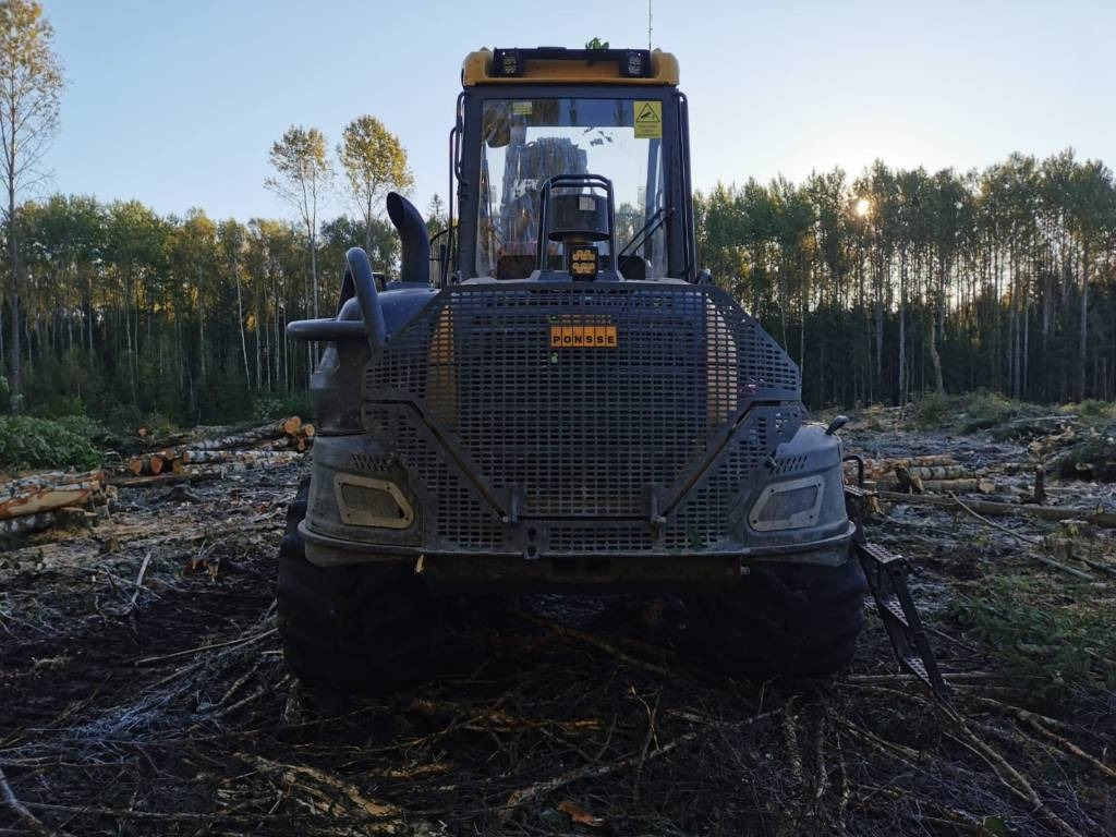 Ponsse Buffalo 8W - Forwarder: gambar 2 Ponsse Buffalo 8W - Forwarder: gambar 2