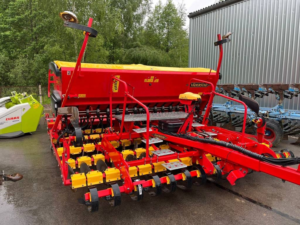 Vaderstad Rapid RD400C - Menggabungkan bor benih: gambar 1 Vaderstad Rapid RD400C - Menggabungkan bor benih: gambar 1