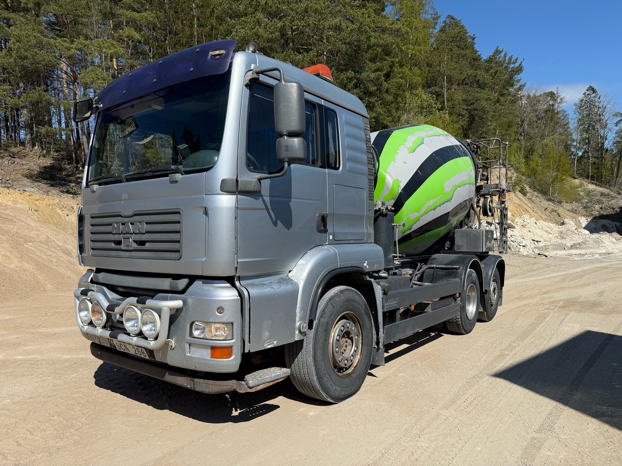 Betongbil MAN TGA 26.390 6X2-2 BL -2006 - Truk pengaduk beton: gambar 1 Betongbil MAN TGA 26.390 6X2-2 BL -2006 - Truk pengaduk beton: gambar 1
