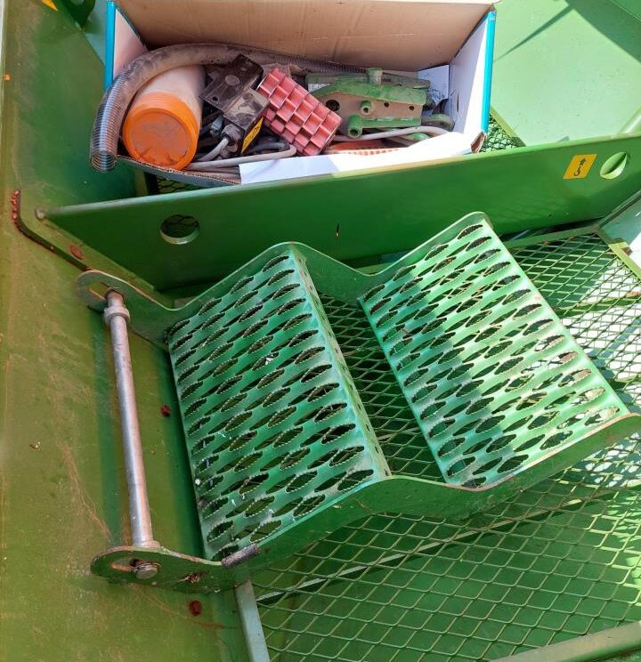 Menggabungkan bor benih Amazone AD-P 403 / KG 4000 Super: gambar 11