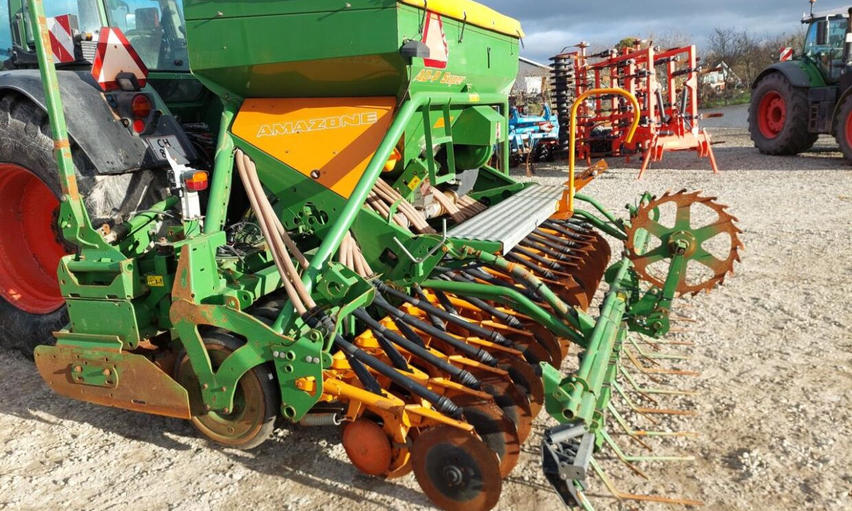 Amazone AD-P 403 / KG 4000 Super - Menggabungkan bor benih: gambar 3 Amazone AD-P 403 / KG 4000 Super - Menggabungkan bor benih: gambar 3