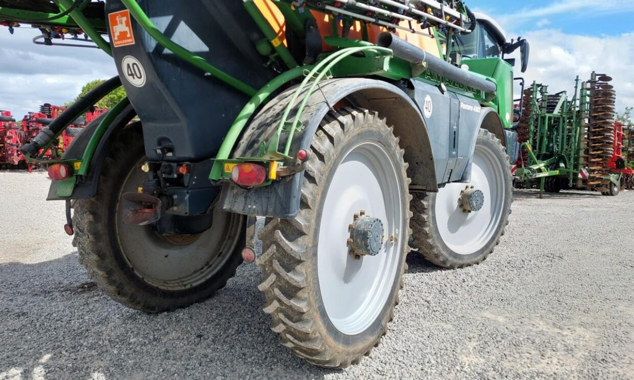 Amazone Pantera 4502 30-24m - Penyemprot self-propelled: gambar 4 Amazone Pantera 4502 30-24m - Penyemprot self-propelled: gambar 4
