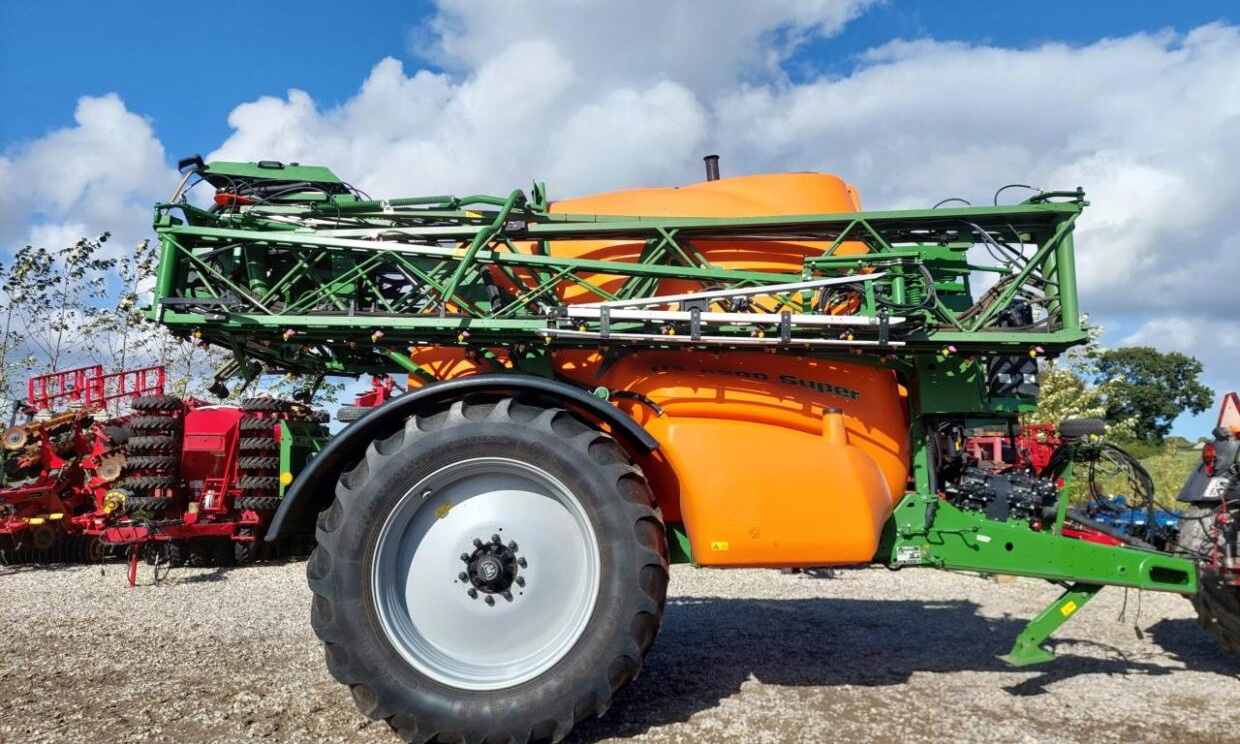 Amazone UX 6200 Super 36-24m med GPS - Penyemprot tertinggal: gambar 3 Amazone UX 6200 Super 36-24m med GPS - Penyemprot tertinggal: gambar 3