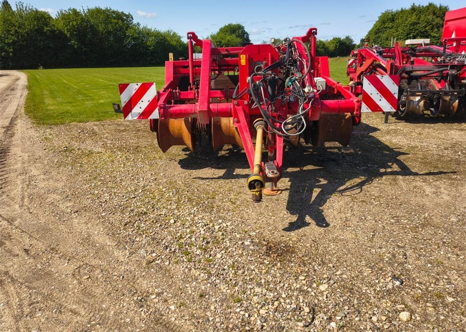 Grimme RL3000 - Mesin pemanen kentang: gambar 2 Grimme RL3000 - Mesin pemanen kentang: gambar 2