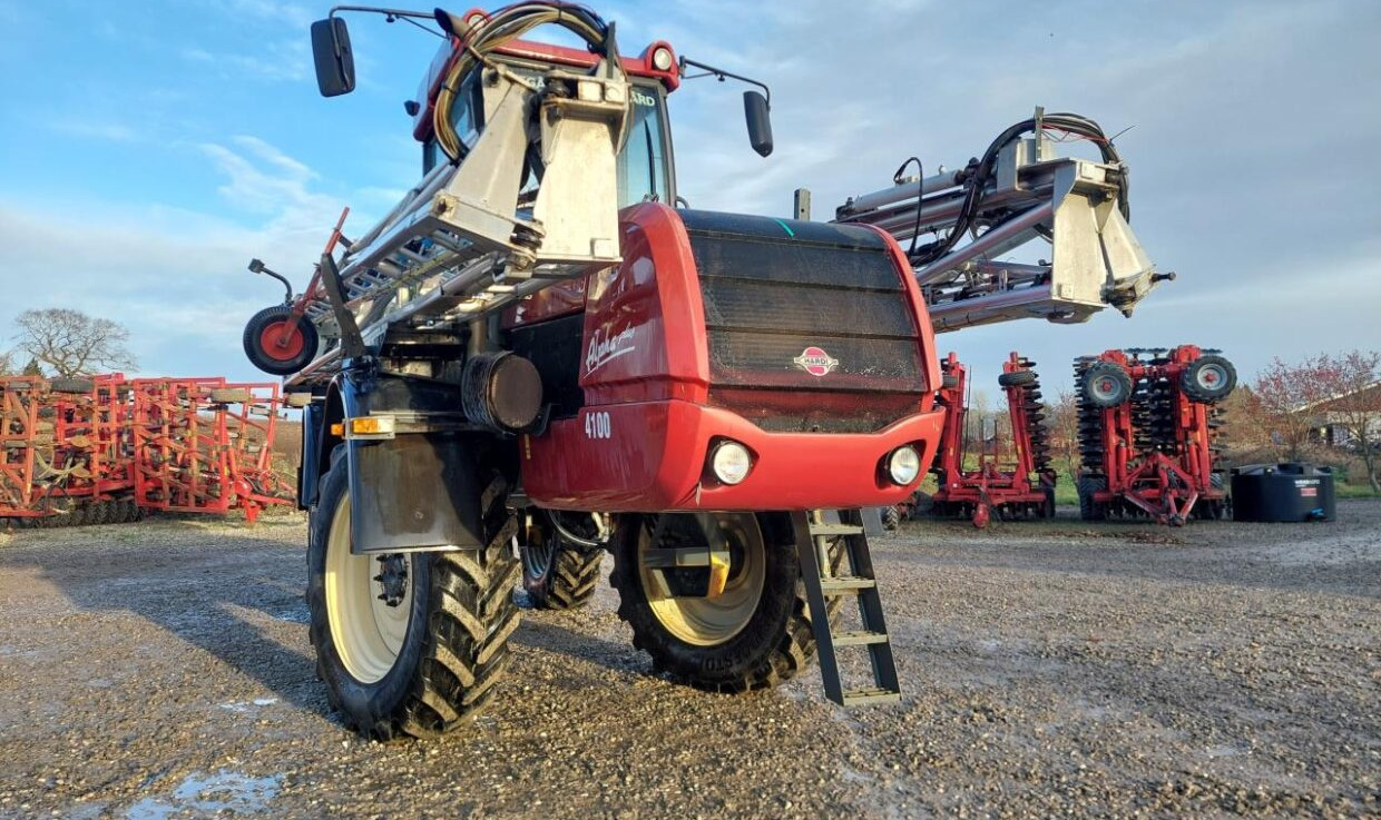 Hardi Alpha Plus 4100 - 36m med GPS - Penyemprot self-propelled: gambar 5 Hardi Alpha Plus 4100 - 36m med GPS - Penyemprot self-propelled: gambar 5