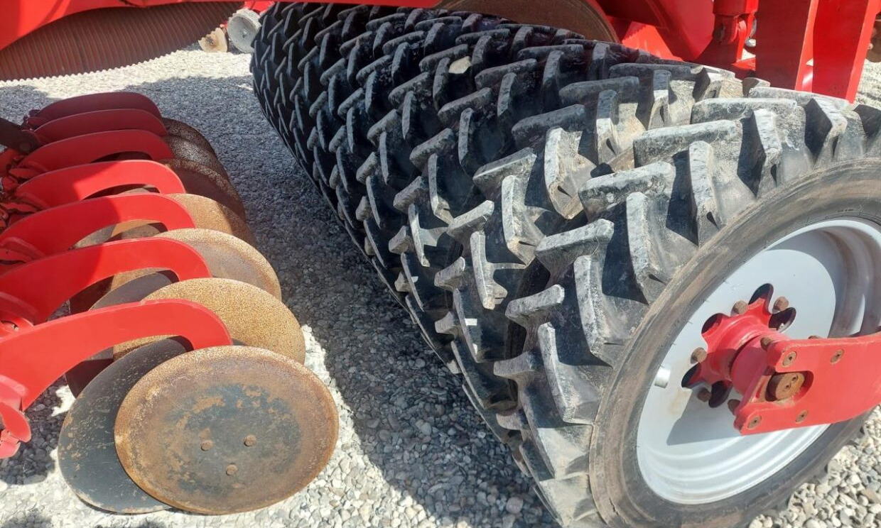 Horsch Focus 6 TD - 3 Punkt - Bor benih: gambar 5 Horsch Focus 6 TD - 3 Punkt - Bor benih: gambar 5