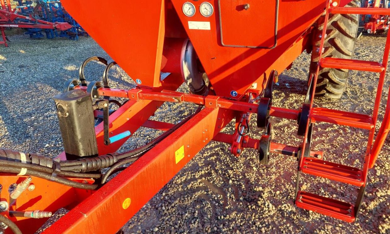 Horsch Maestro 12 SW - Penabur presisi: gambar 4 Horsch Maestro 12 SW - Penabur presisi: gambar 4