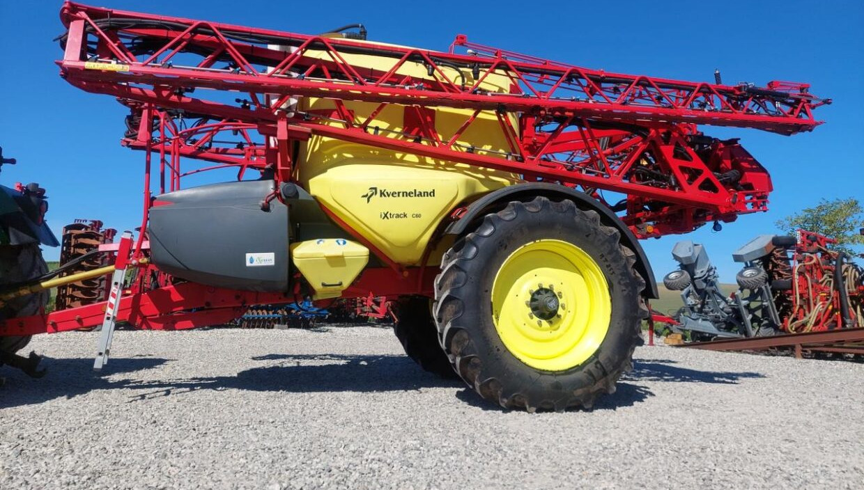 Kverneland IXtrack C60 - 36m - Penyemprot tertinggal: gambar 1 Kverneland IXtrack C60 - 36m - Penyemprot tertinggal: gambar 1