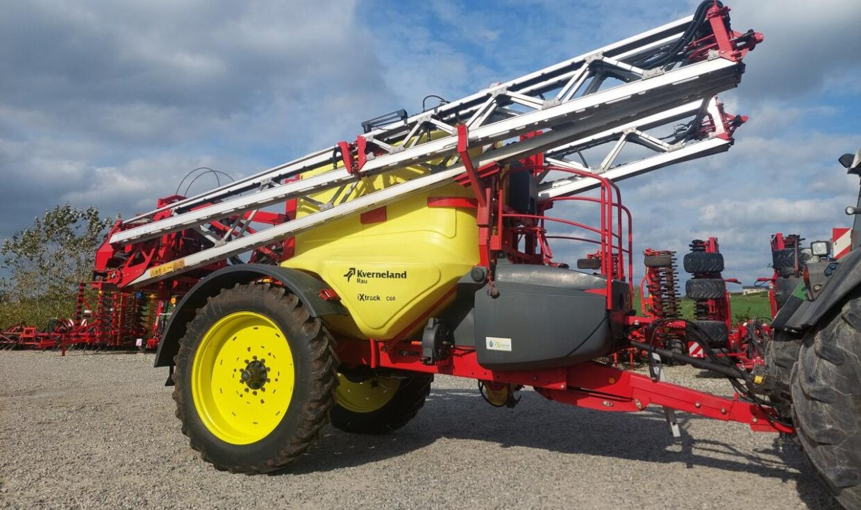 Kverneland Ixtrack C60 - 28m Alubom - Penyemprot tertinggal: gambar 1 Kverneland Ixtrack C60 - 28m Alubom - Penyemprot tertinggal: gambar 1