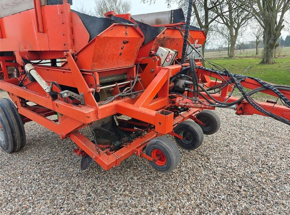 Structural 3 rækket - Mesin penanam kentang: gambar 2 Structural 3 rækket - Mesin penanam kentang: gambar 2