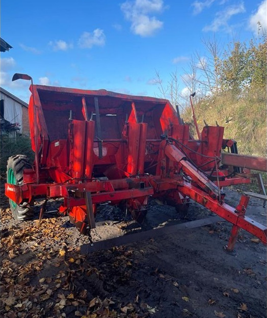 Underhaug UN-3200 - Mesin penanam kentang: gambar 2 Underhaug UN-3200 - Mesin penanam kentang: gambar 2