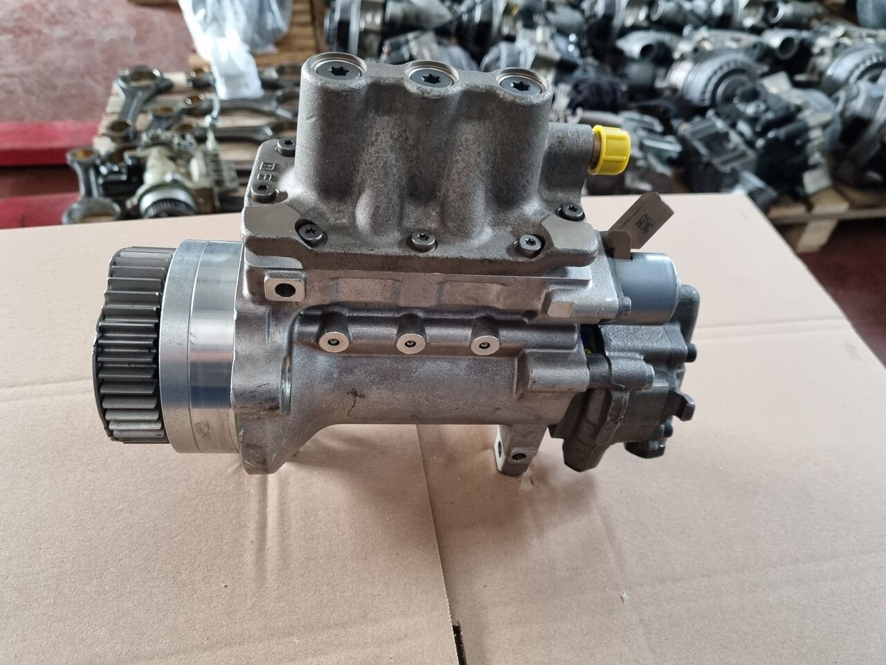 Delphi ATEGO EURO 6 A9360701601/001 Mercedes-Benz ATEGO EURO 6 - Pompa bahan bakar untuk Truk: gambar 3 Delphi ATEGO EURO 6 A9360701601/001 Mercedes-Benz ATEGO EURO 6 - Pompa bahan bakar untuk Truk: gambar 3