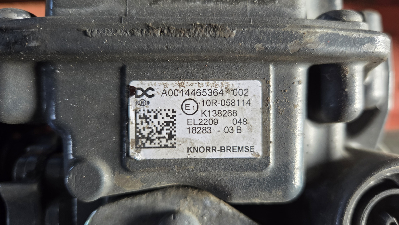 KNORR-BREMSE CONTROL UNIT EAPU K 102145 - ECU untuk Truk: gambar 2 KNORR-BREMSE CONTROL UNIT EAPU K 102145 - ECU untuk Truk: gambar 2