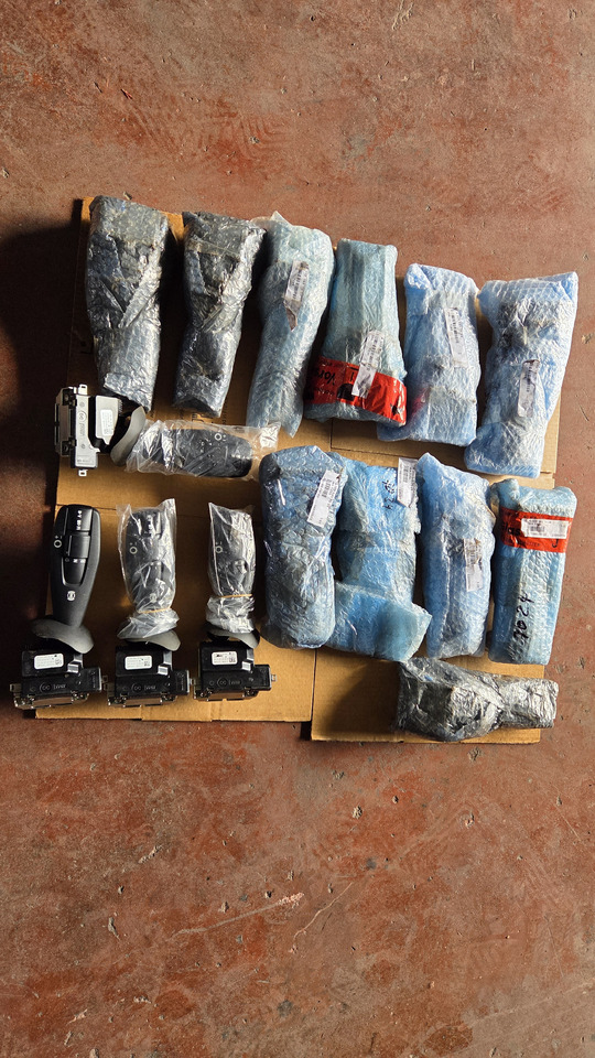 MERCEDES-BENZ ACTROS MP4 - Sakelar kolom kemudi untuk Truk: gambar 3 MERCEDES-BENZ ACTROS MP4 - Sakelar kolom kemudi untuk Truk: gambar 3