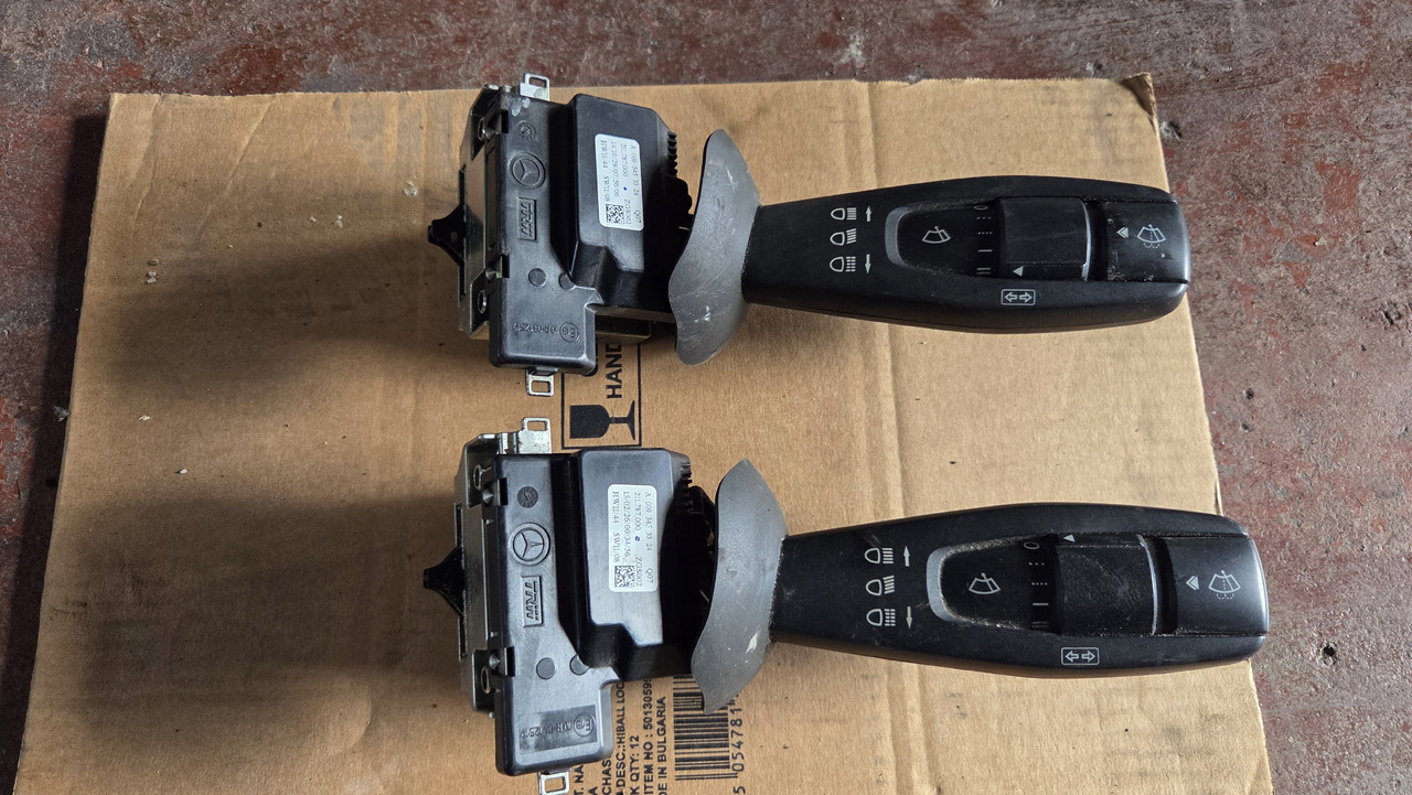 MERCEDES-BENZ ACTROS MP4 - Sakelar kolom kemudi untuk Truk: gambar 1 MERCEDES-BENZ ACTROS MP4 - Sakelar kolom kemudi untuk Truk: gambar 1