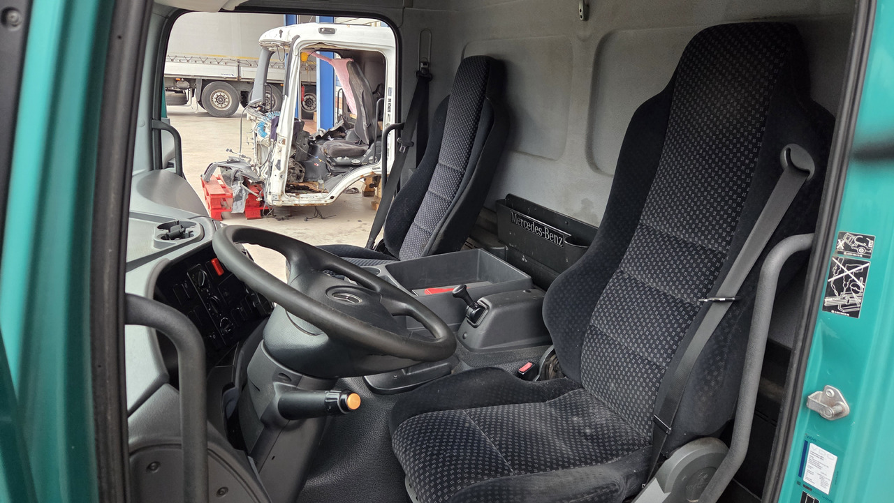 Kabin untuk Truk MERCEDES-BENZ ATEGO 3 EURO 5: gambar 15 Kabin untuk Truk MERCEDES-BENZ ATEGO 3 EURO 5: gambar 15