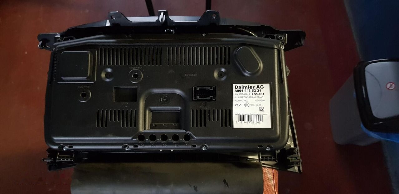 MERCEDES-BENZ INSTRUMENT PANEL ACTROS ATEGO EURO 6 - Dasbor untuk Truk: gambar 2 MERCEDES-BENZ INSTRUMENT PANEL ACTROS ATEGO EURO 6 - Dasbor untuk Truk: gambar 2