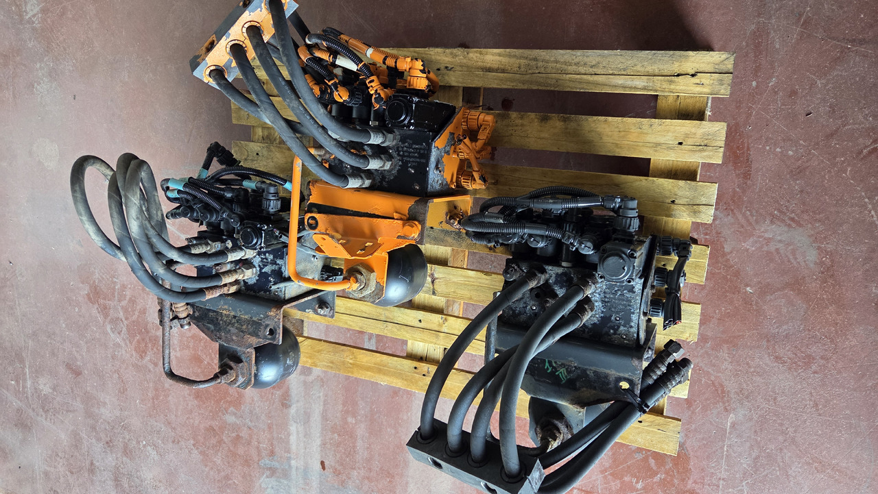 MERCEDES-BENZ STEERING UNIT - Kemudi: gambar 5 MERCEDES-BENZ STEERING UNIT - Kemudi: gambar 5