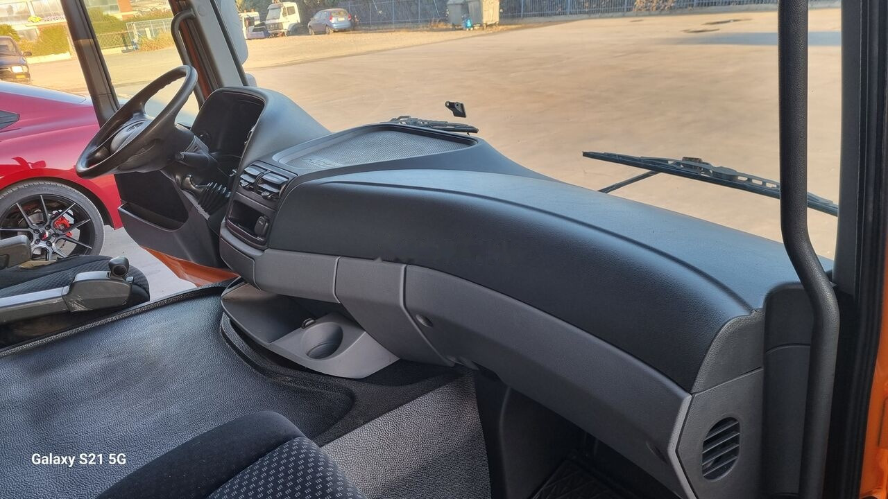 Mercedes-Benz CAB MERCEDES ACTROS MP3 MEDIUM 9436000020 Mercedes-Benz ACTROS MP3 - Kabin untuk Truk: gambar 5 Mercedes-Benz CAB MERCEDES ACTROS MP3 MEDIUM 9436000020 Mercedes-Benz ACTROS MP3 - Kabin untuk Truk: gambar 5