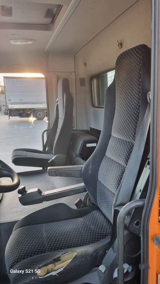 Mercedes-Benz CAB MERCEDES ACTROS MP3 MEDIUM 9436000020 Mercedes-Benz ACTROS MP3 - Kabin untuk Truk: gambar 3 Mercedes-Benz CAB MERCEDES ACTROS MP3 MEDIUM 9436000020 Mercedes-Benz ACTROS MP3 - Kabin untuk Truk: gambar 3