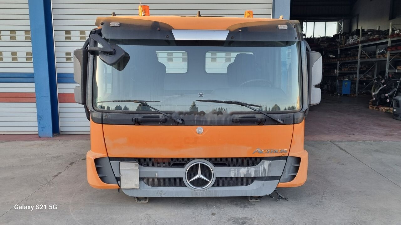 Mercedes-Benz CAB MERCEDES ACTROS MP3 MEDIUM 9436000020 Mercedes-Benz ACTROS MP3 - Kabin untuk Truk: gambar 4 Mercedes-Benz CAB MERCEDES ACTROS MP3 MEDIUM 9436000020 Mercedes-Benz ACTROS MP3 - Kabin untuk Truk: gambar 4