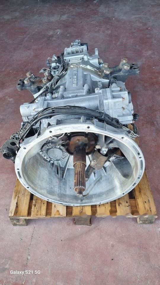 Mercedes-Benz MERCEDES ACTROS MP1 715.520 Mercedes-Benz ACTROS MP1 - Gearbox untuk Truk: gambar 5 Mercedes-Benz MERCEDES ACTROS MP1 715.520 Mercedes-Benz ACTROS MP1 - Gearbox untuk Truk: gambar 5