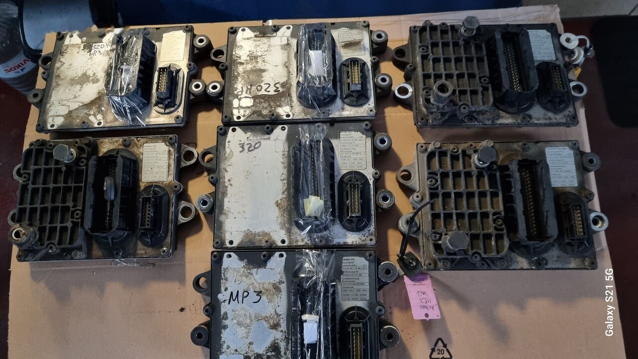 Mercedes-Benz PLD MODUL Mercedes-Benz ACTROS MP2 MP3 - ECU untuk Truk: gambar 4 Mercedes-Benz PLD MODUL Mercedes-Benz ACTROS MP2 MP3 - ECU untuk Truk: gambar 4