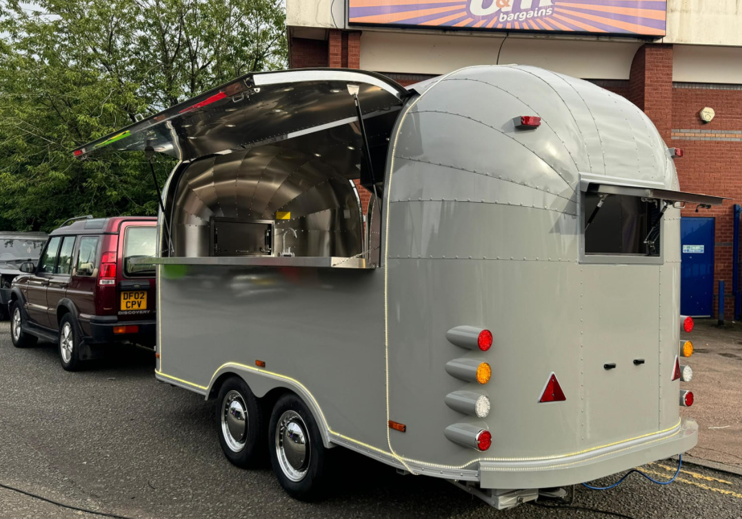 Remorque Food Truck Burger Food Truck,Coffee Food Trailers,Catering Trailer - Trailer penjual: gambar 1 Remorque Food Truck Burger Food Truck,Coffee Food Trailers,Catering Trailer - Trailer penjual: gambar 1