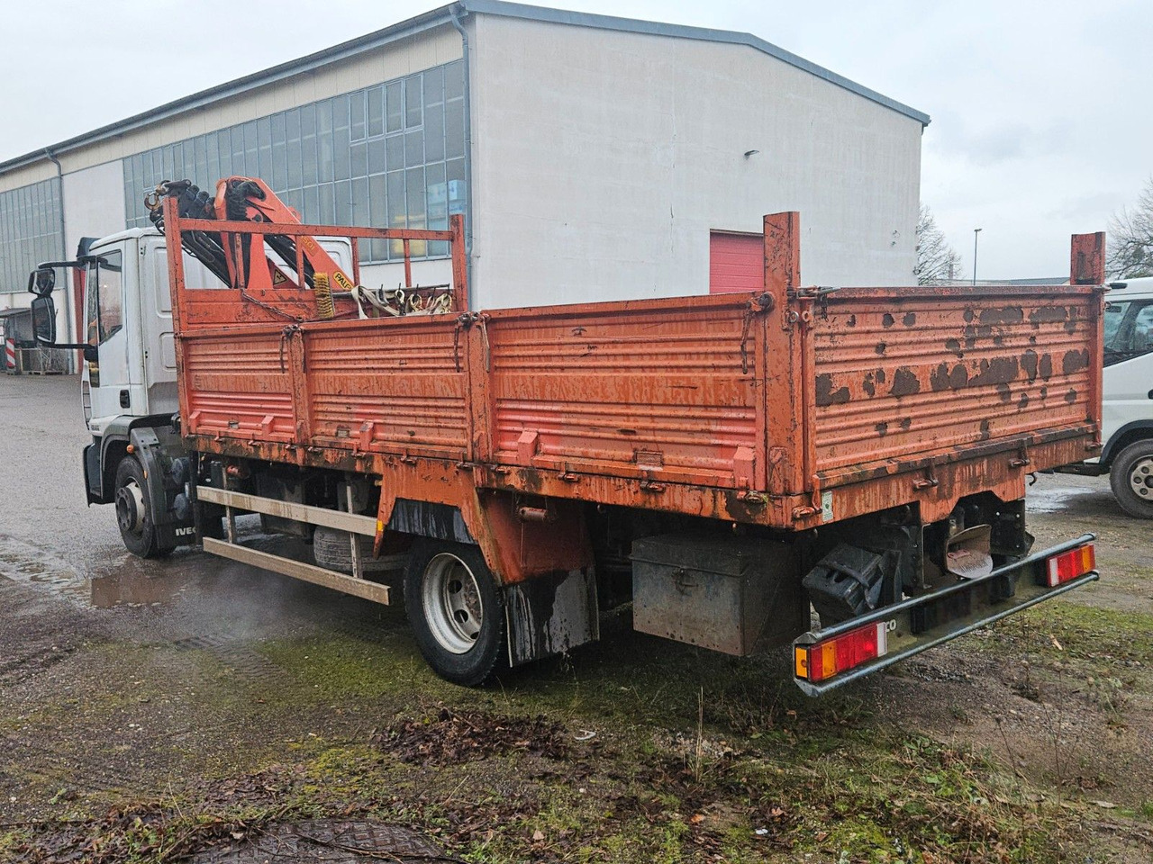 Iveco ML120E22 Pritsche mit Kran Funck - Truk flatbed, Truk derek: gambar 3 Iveco ML120E22 Pritsche mit Kran Funck - Truk flatbed, Truk derek: gambar 3