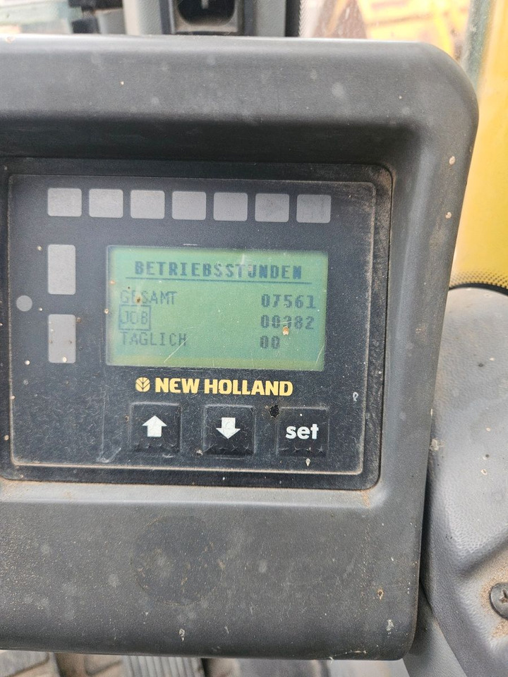 Ekskavator roda New Holland MH Plus 18t Mobilbagger: gambar 6 Ekskavator roda New Holland MH Plus 18t Mobilbagger: gambar 6