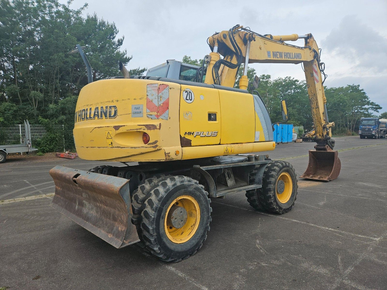New Holland MH Plus 18t Mobilbagger - Ekskavator roda: gambar 4 New Holland MH Plus 18t Mobilbagger - Ekskavator roda: gambar 4