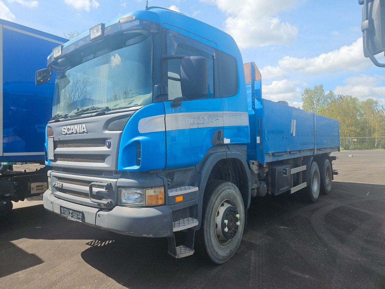 Scania P340 6x6 Pritsche Schaltgetriebe ALLRAD - Truk flatbed: gambar 1 Scania P340 6x6 Pritsche Schaltgetriebe ALLRAD - Truk flatbed: gambar 1