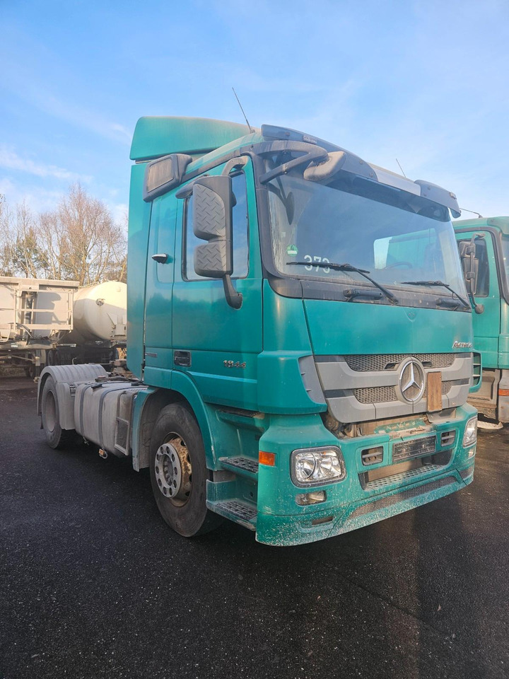 Mercedes-Benz Actros 1844 LS MP3 - Tractor head: gambar 2 Mercedes-Benz Actros 1844 LS MP3 - Tractor head: gambar 2