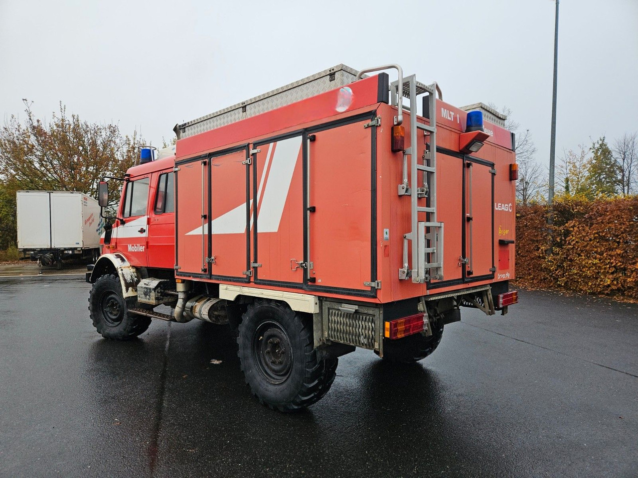 Unimog U4000 4x4 DOKA Tanklöschfahrzeug Feuerwehr - Truk tangki: gambar 3 Unimog U4000 4x4 DOKA Tanklöschfahrzeug Feuerwehr - Truk tangki: gambar 3