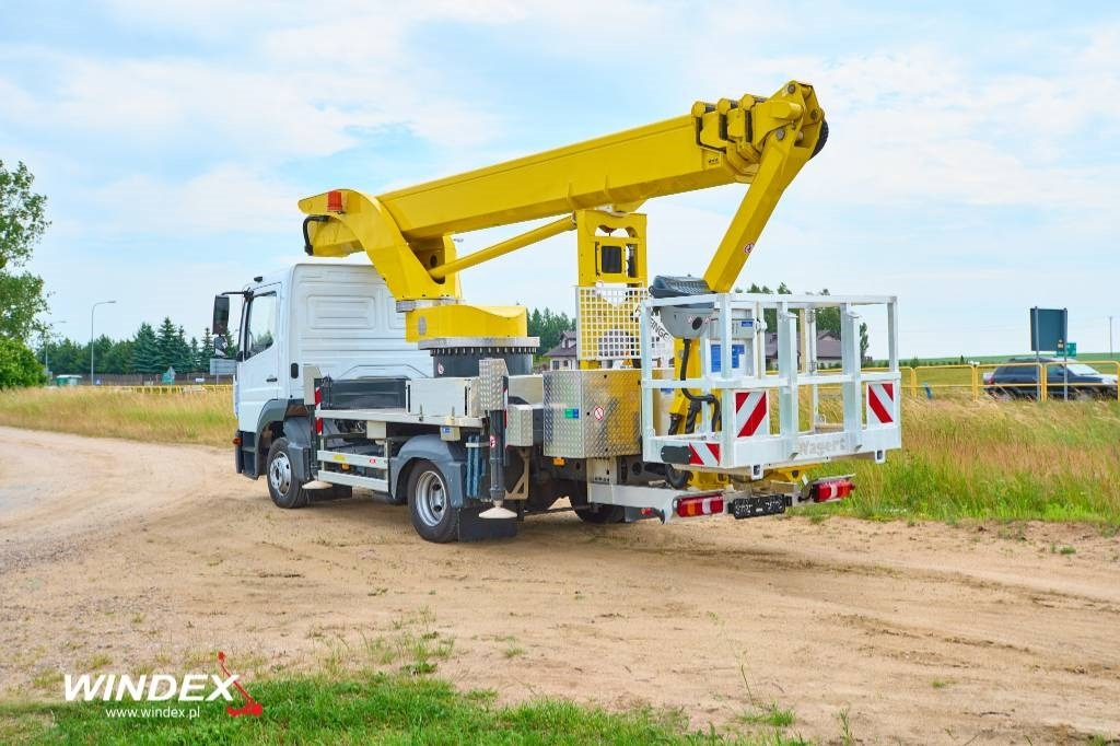 Palfinger P 300 KS - Platform udara yang dipasang di truk: gambar 5 Palfinger P 300 KS - Platform udara yang dipasang di truk: gambar 5