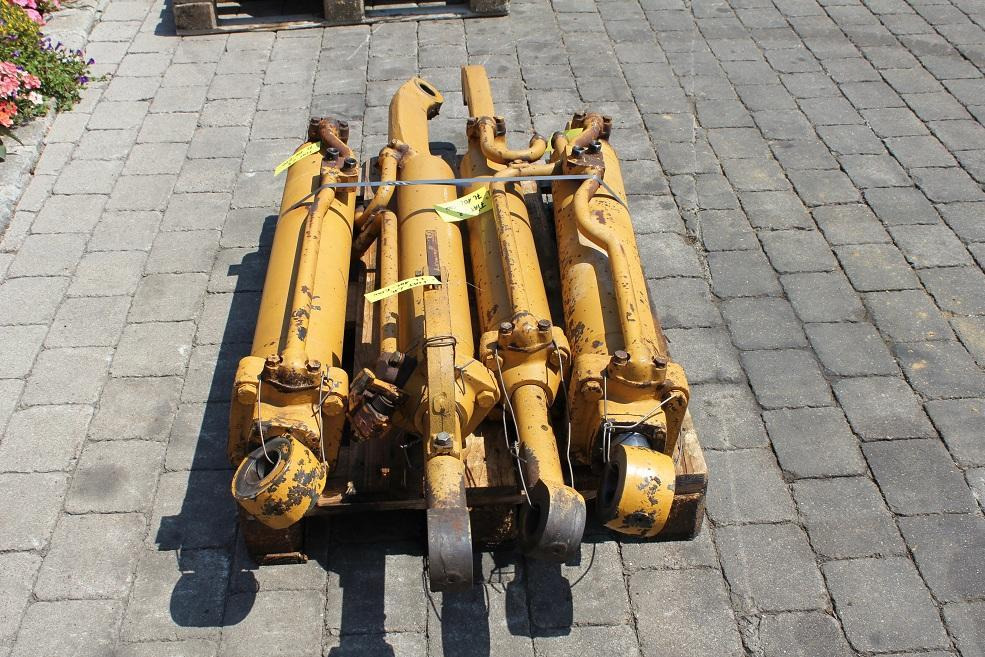 Fiat FL 10 C Laderaupe - Silinder hidrolik untuk Peralatan konstruksi: gambar 2 Fiat FL 10 C Laderaupe - Silinder hidrolik untuk Peralatan konstruksi: gambar 2