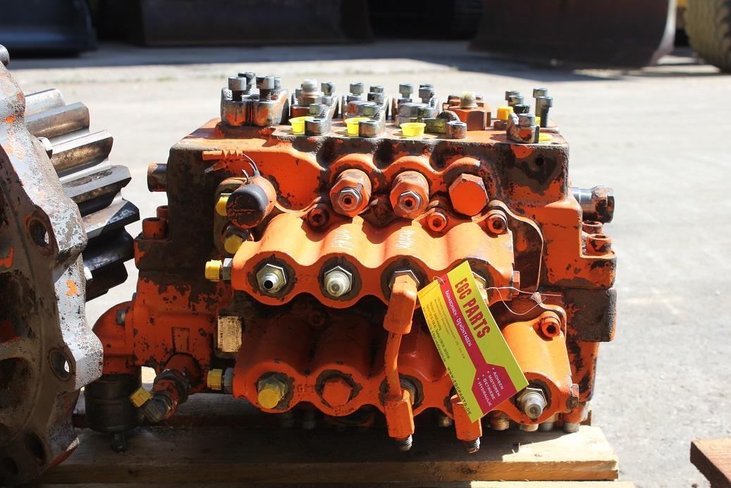 Hitachi FH 200-3 - Katup hidrolik untuk Peralatan konstruksi: gambar 5 Hitachi FH 200-3 - Katup hidrolik untuk Peralatan konstruksi: gambar 5