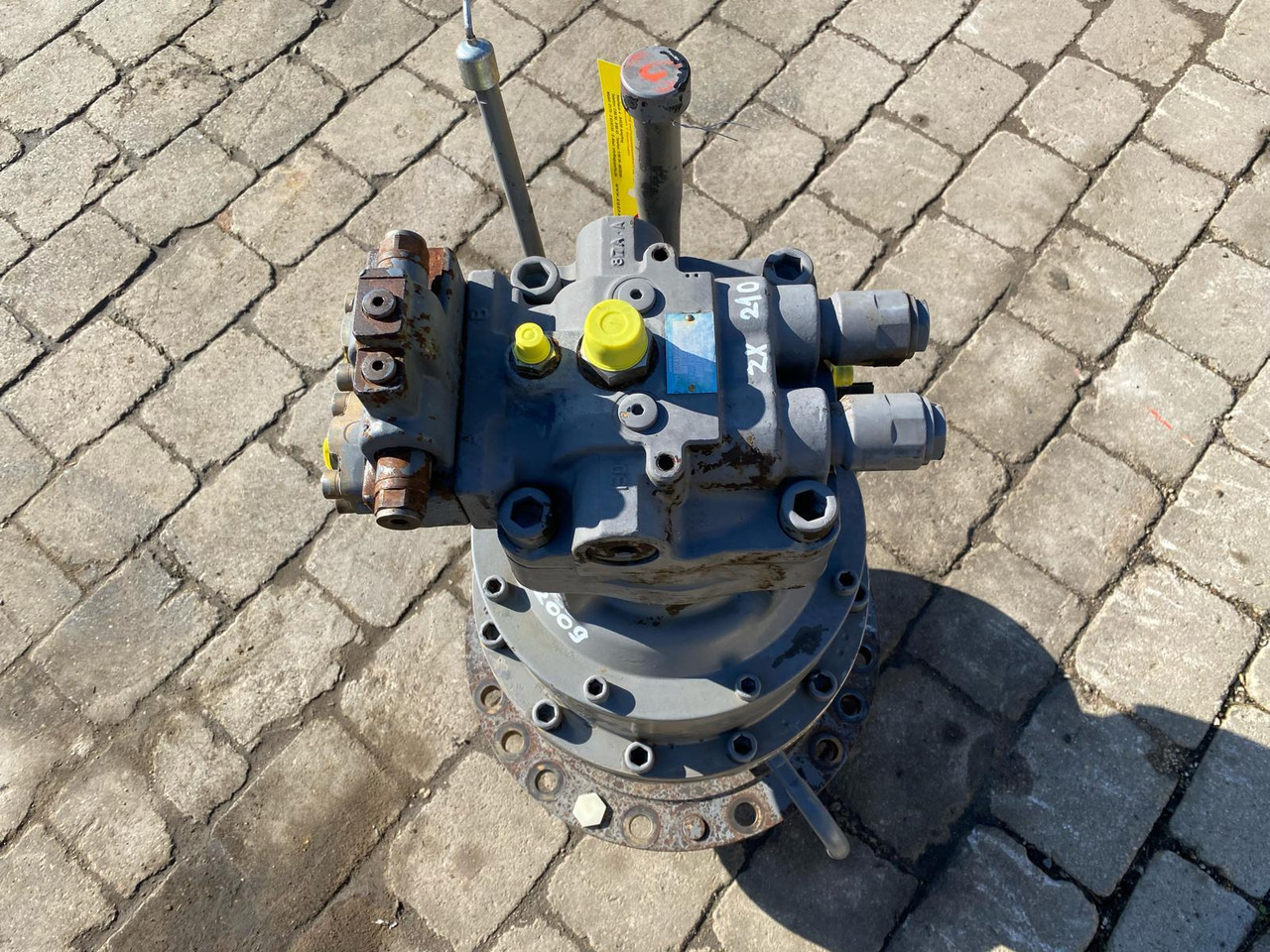 Hitachi ZX 210 - Motor ayun untuk Peralatan konstruksi: gambar 4 Hitachi ZX 210 - Motor ayun untuk Peralatan konstruksi: gambar 4