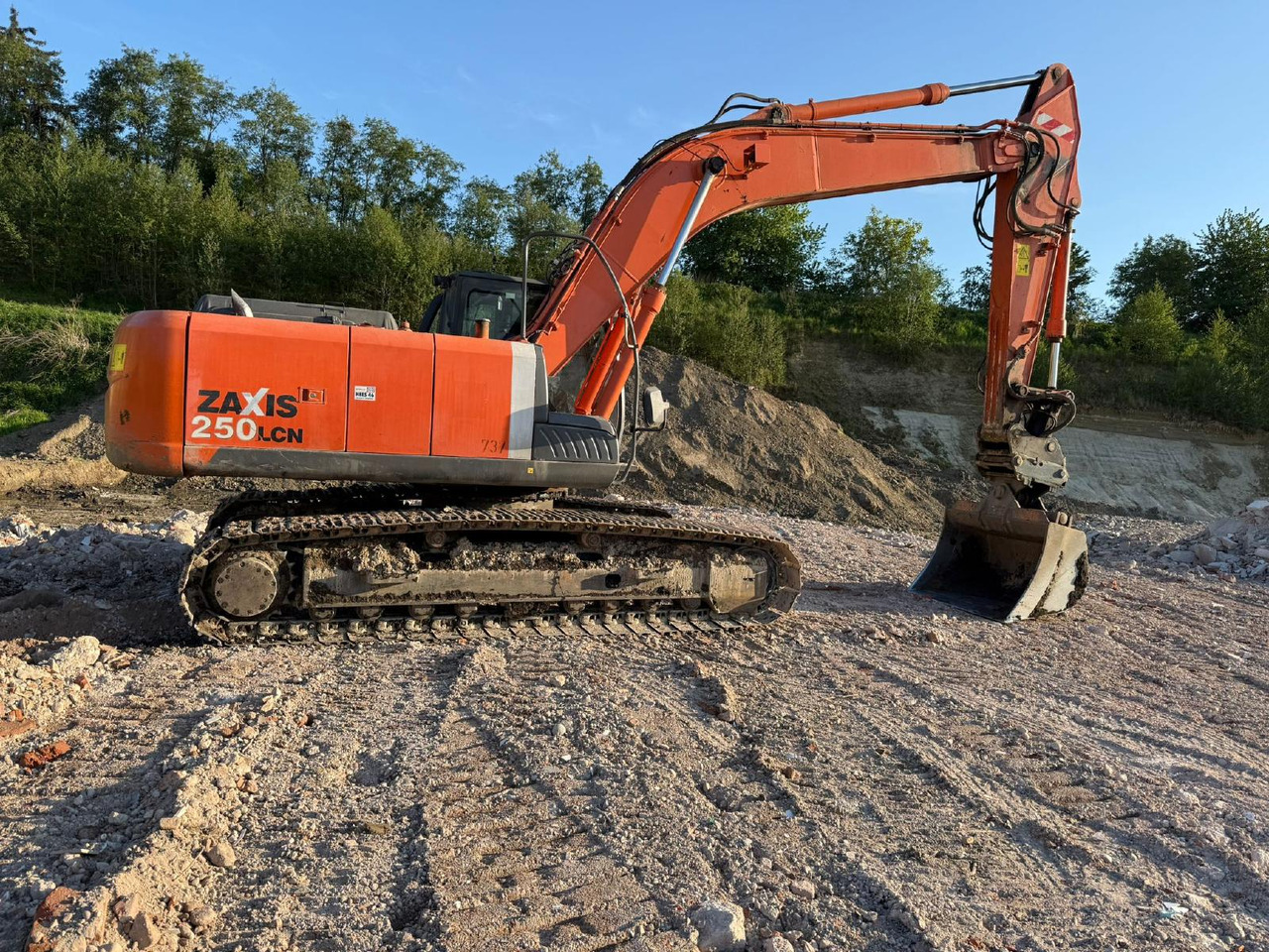 Ekskavator perayap Hitachi ZX 250 LCN -3: gambar 7
