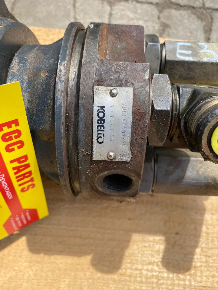 Holland E 305 - Motor ayun untuk Ekskavator perayap: gambar 2 Holland E 305 - Motor ayun untuk Ekskavator perayap: gambar 2