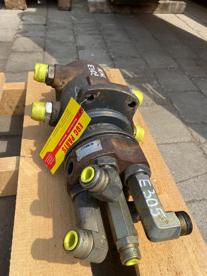 Holland E 305 - Motor ayun untuk Ekskavator perayap: gambar 4 Holland E 305 - Motor ayun untuk Ekskavator perayap: gambar 4