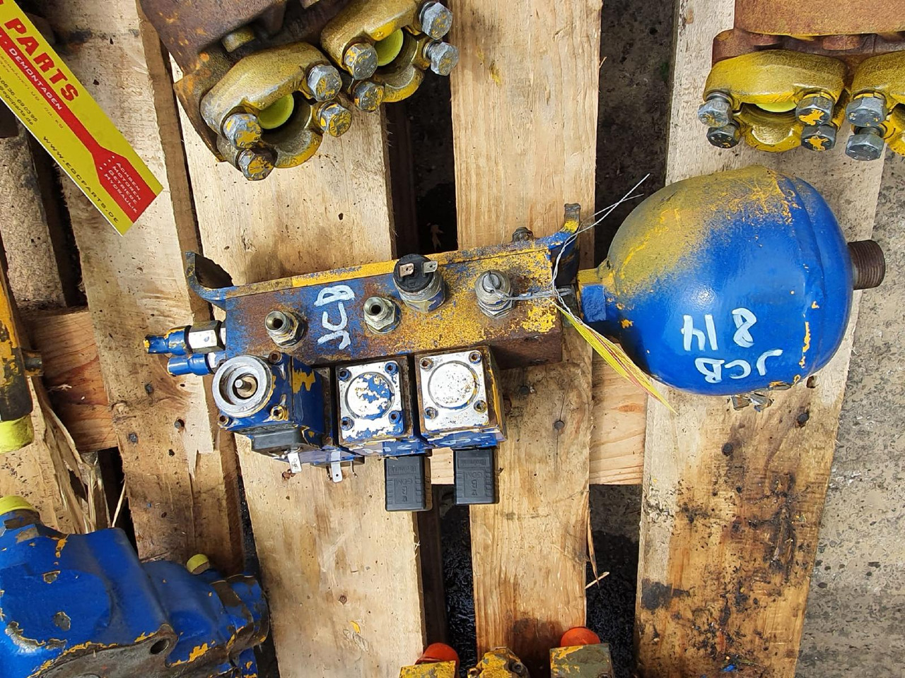 JCB 814 - Katup hidrolik untuk Peralatan konstruksi: gambar 5 JCB 814 - Katup hidrolik untuk Peralatan konstruksi: gambar 5