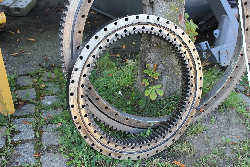 Komatsu PW 95 - Cincin slewing untuk Peralatan konstruksi: gambar 1 Komatsu PW 95 - Cincin slewing untuk Peralatan konstruksi: gambar 1