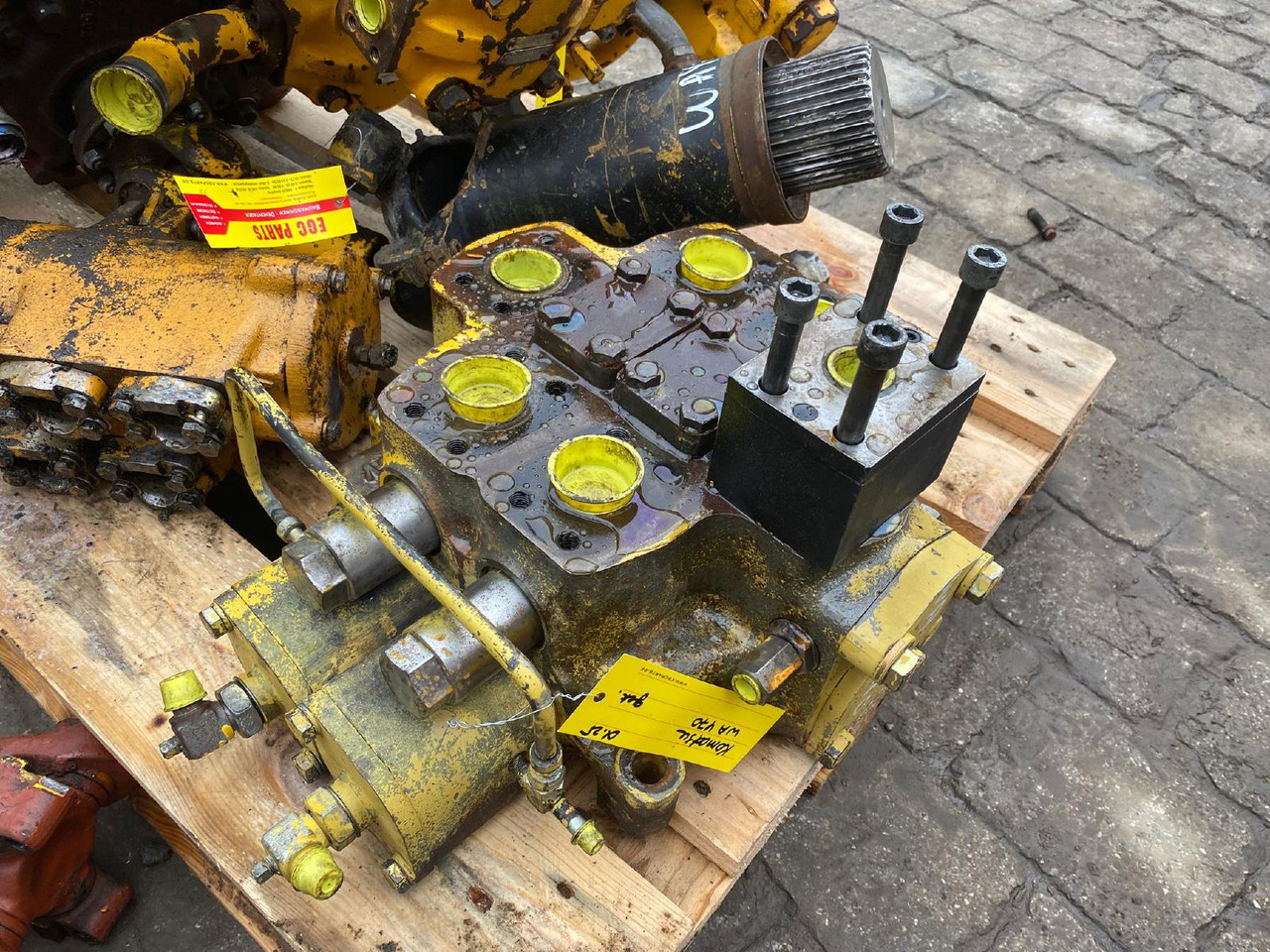 Komatsu WA 470-3 - Katup hidrolik untuk Peralatan konstruksi: gambar 4 Komatsu WA 470-3 - Katup hidrolik untuk Peralatan konstruksi: gambar 4