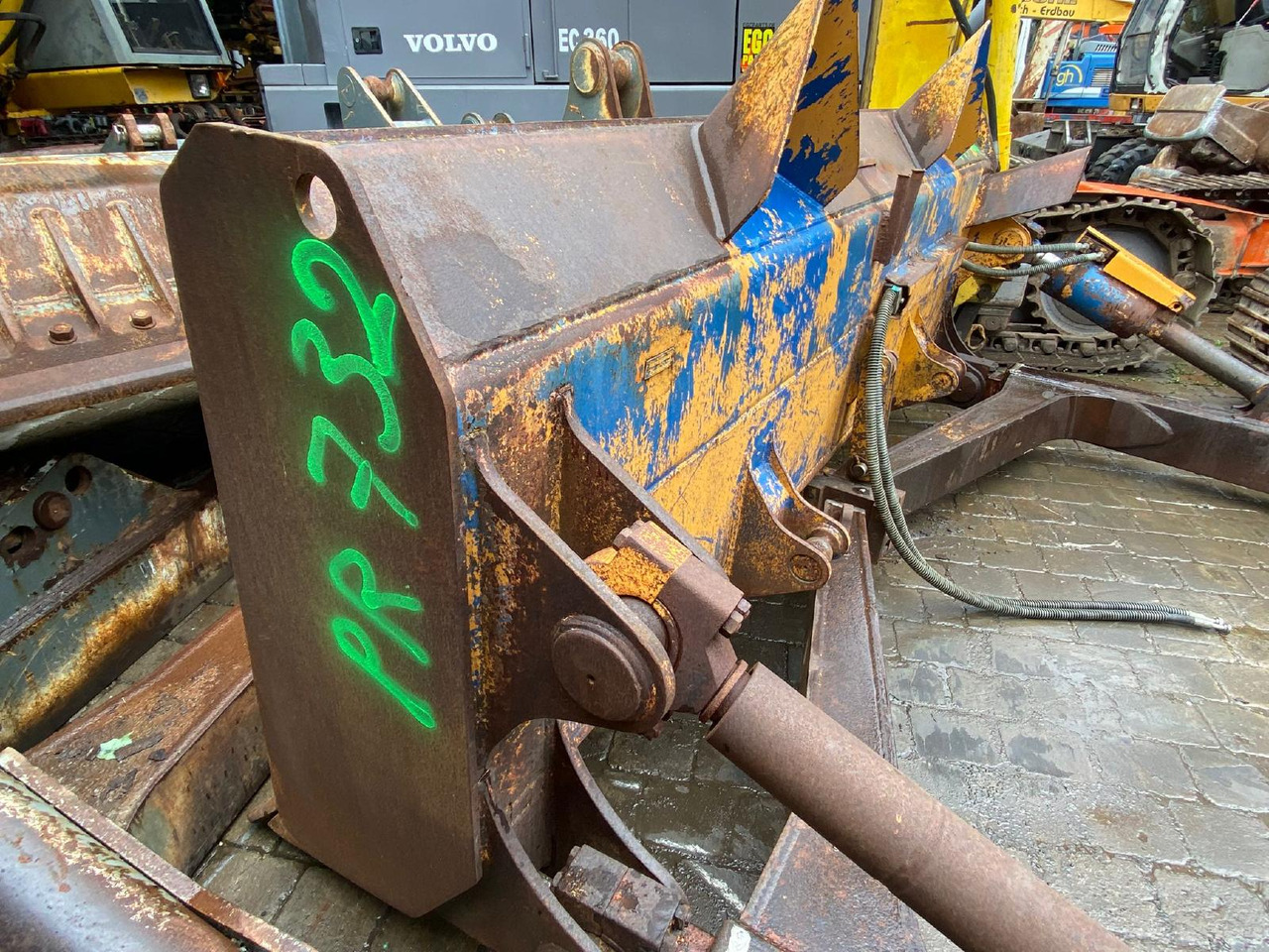 Liebherr PR 732 BL - Lampiran: gambar 1 Liebherr PR 732 BL - Lampiran: gambar 1