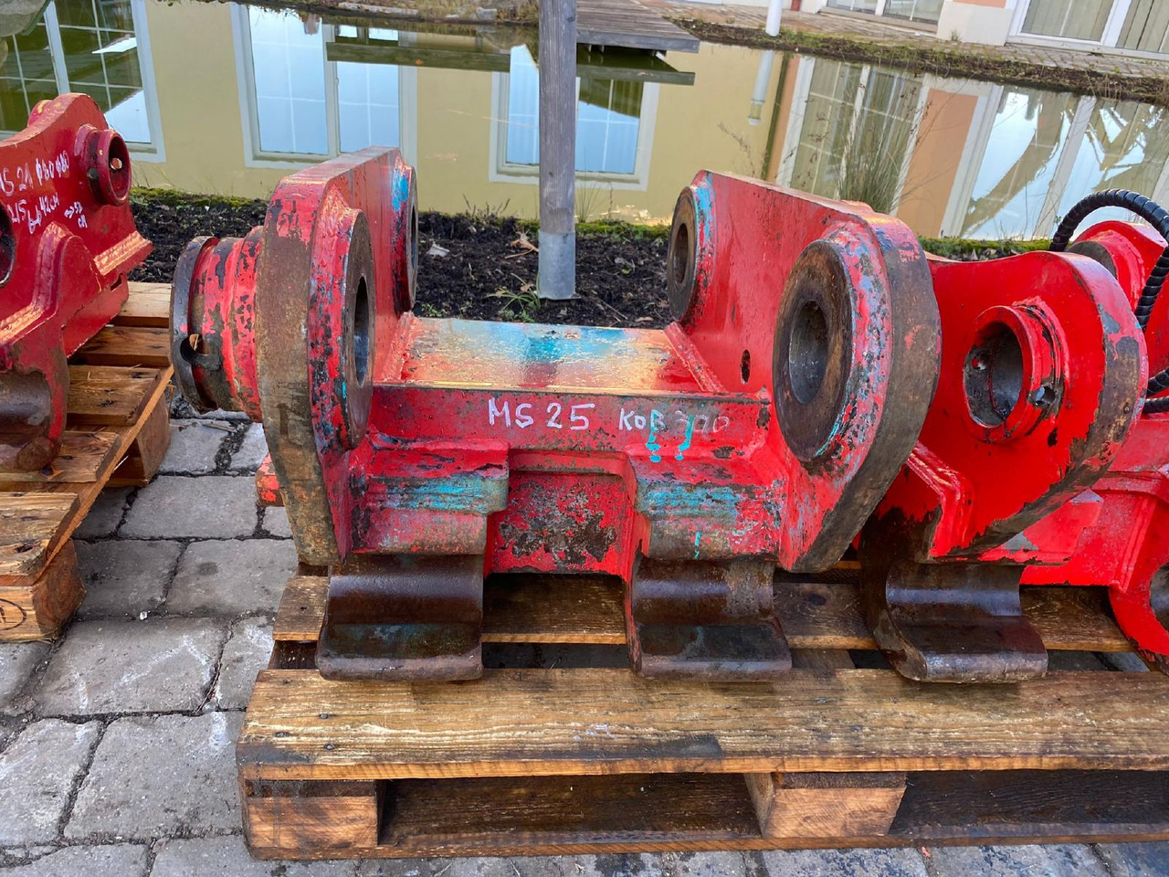 Lehnhoff MS 25 New Holland 215 - Skrup cepat: gambar 4 Lehnhoff MS 25 New Holland 215 - Skrup cepat: gambar 4