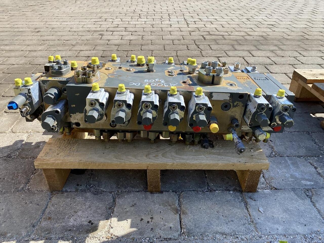 Liebherr A 900 C LIT - Katup hidrolik untuk Peralatan konstruksi: gambar 3 Liebherr A 900 C LIT - Katup hidrolik untuk Peralatan konstruksi: gambar 3