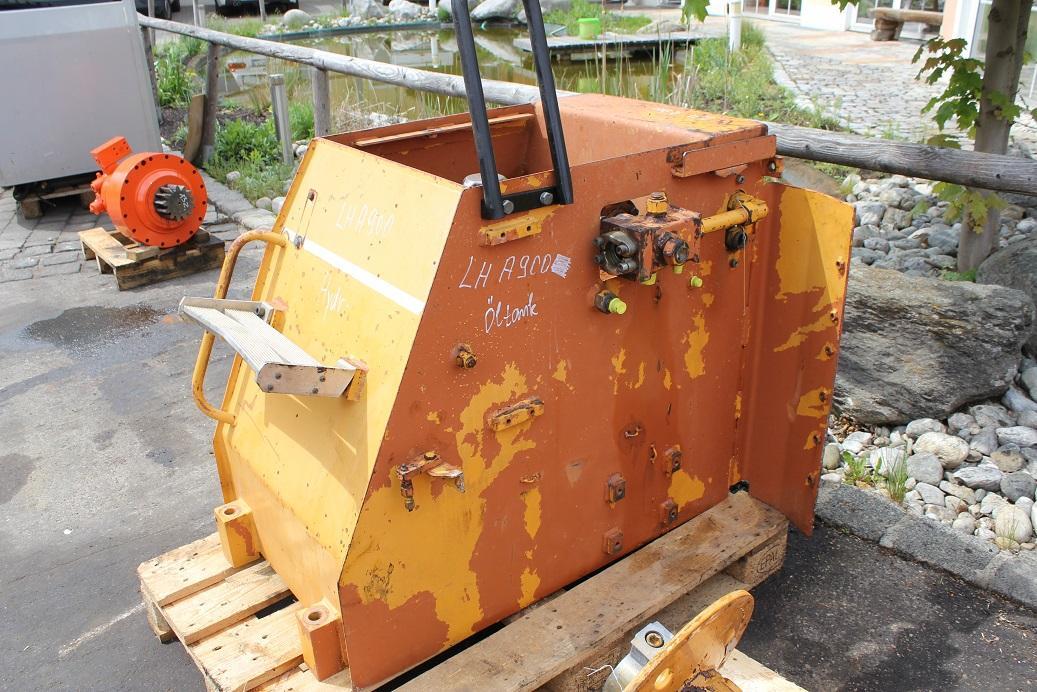 Tangki bahan bakar untuk Ekskavator Liebherr A900B: gambar 6 Tangki bahan bakar untuk Ekskavator Liebherr A900B: gambar 6