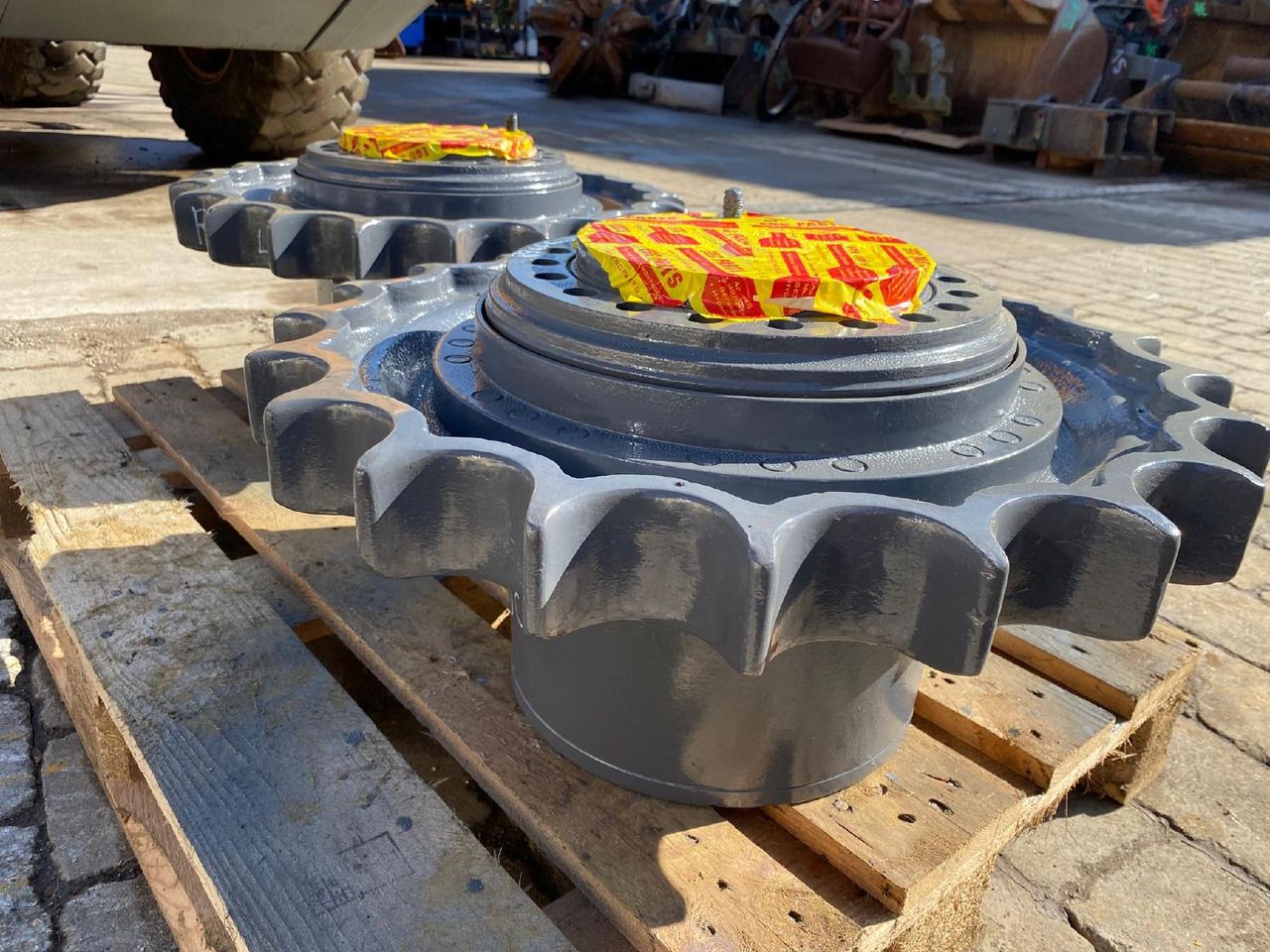 Liebherr FAT 350P022 aus LH R900C - Final drive untuk Peralatan konstruksi: gambar 2 Liebherr FAT 350P022 aus LH R900C - Final drive untuk Peralatan konstruksi: gambar 2