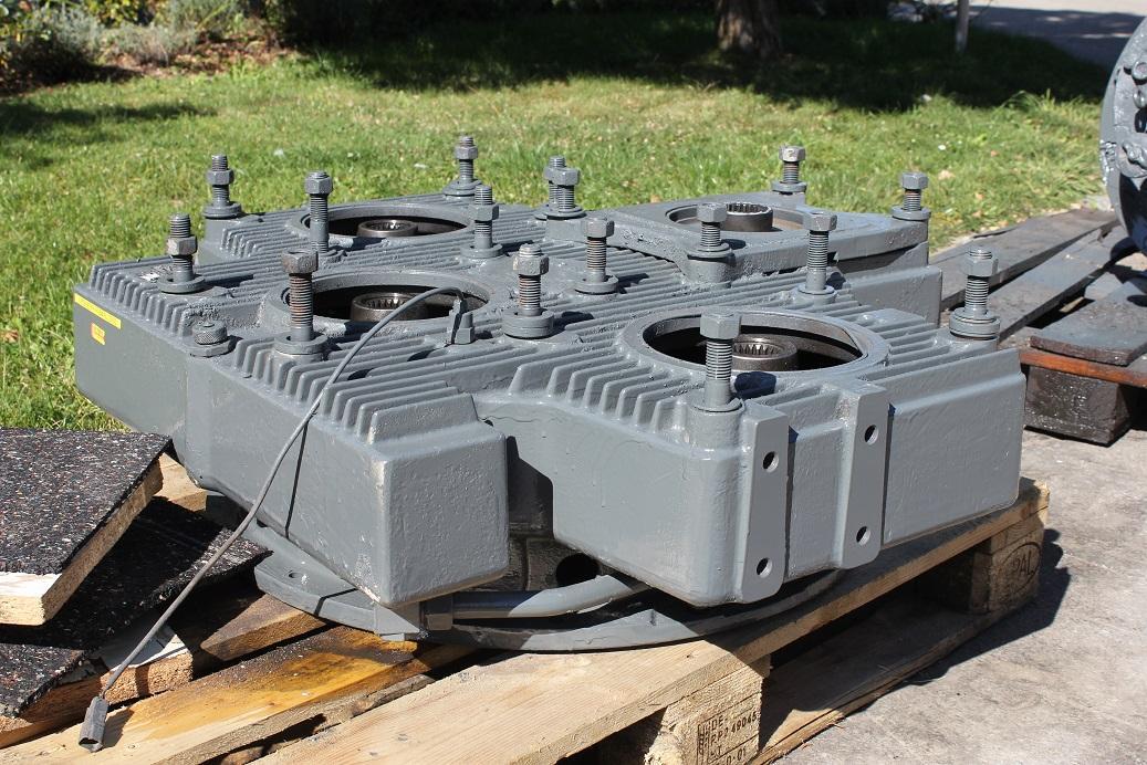 Liebherr MKA 450 aus LH R 984 - Hidrolika untuk Peralatan konstruksi: gambar 2 Liebherr MKA 450 aus LH R 984 - Hidrolika untuk Peralatan konstruksi: gambar 2